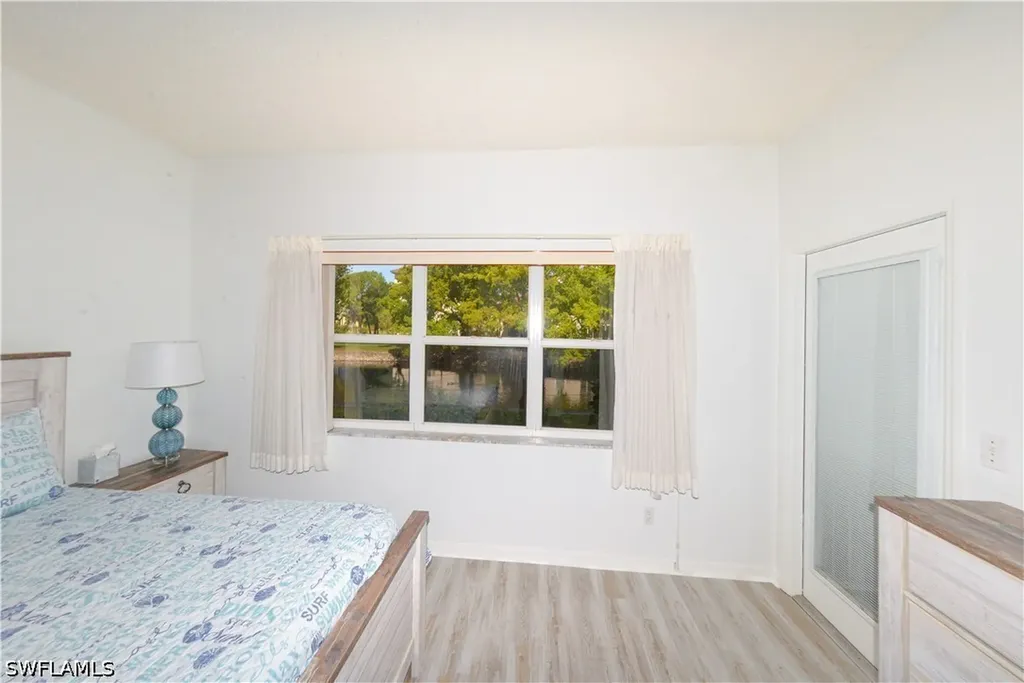 992 Woodshire Lane Naples FL 34105