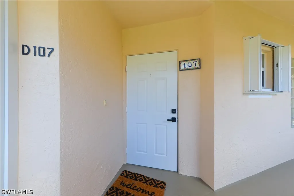 992 Woodshire Lane Naples FL 34105