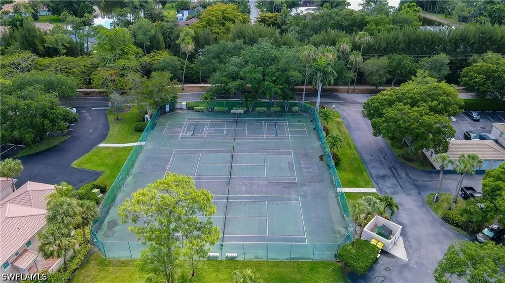 992 Woodshire Lane Naples FL 34105