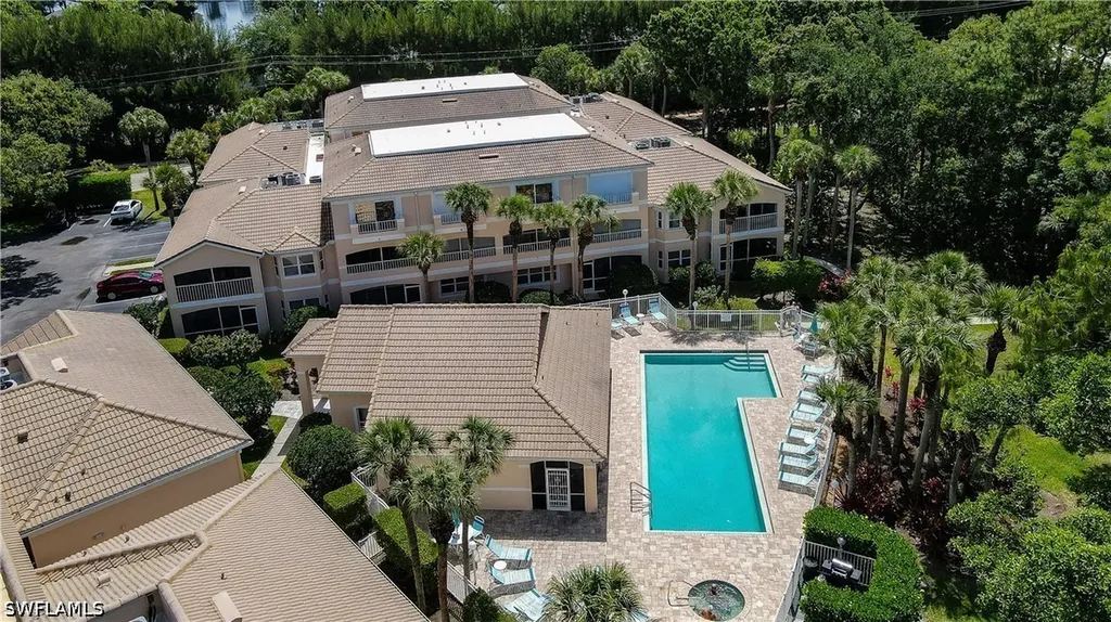 992 Woodshire Lane Naples FL 34105