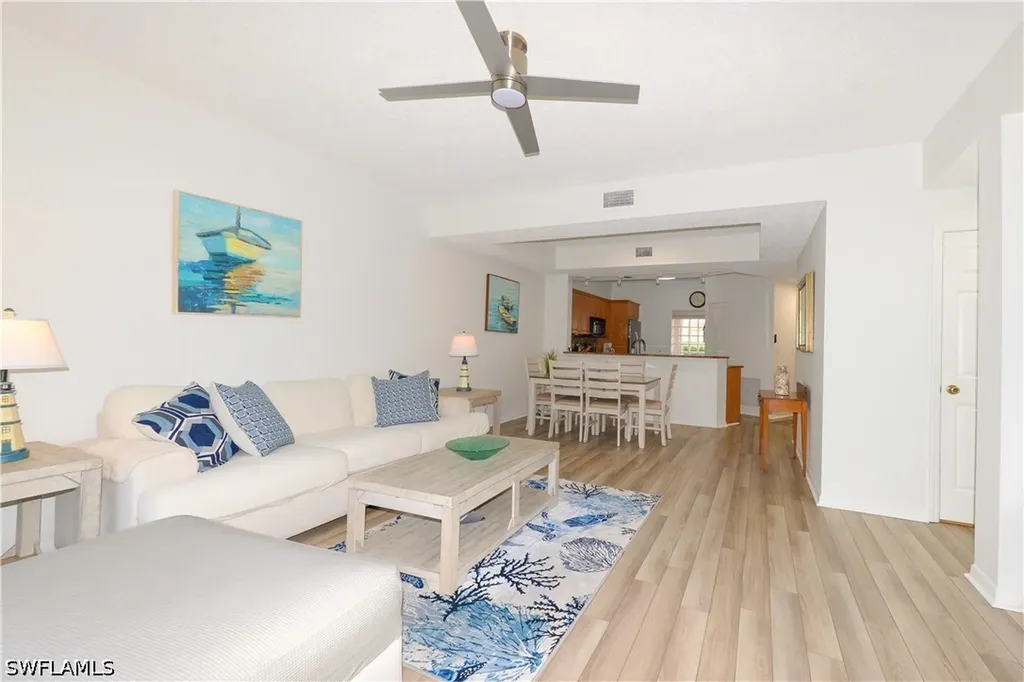 992 Woodshire Lane Naples FL 34105