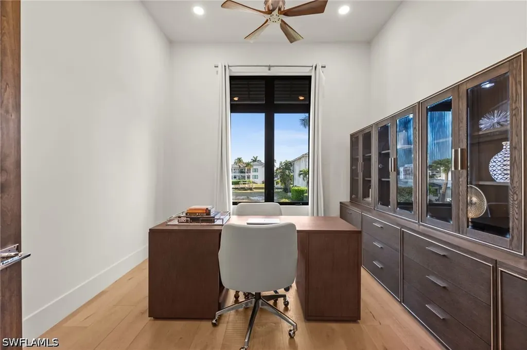 380 Trade Winds Avenue Naples FL 34108