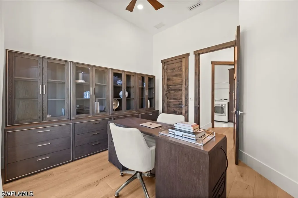 380 Trade Winds Avenue Naples FL 34108