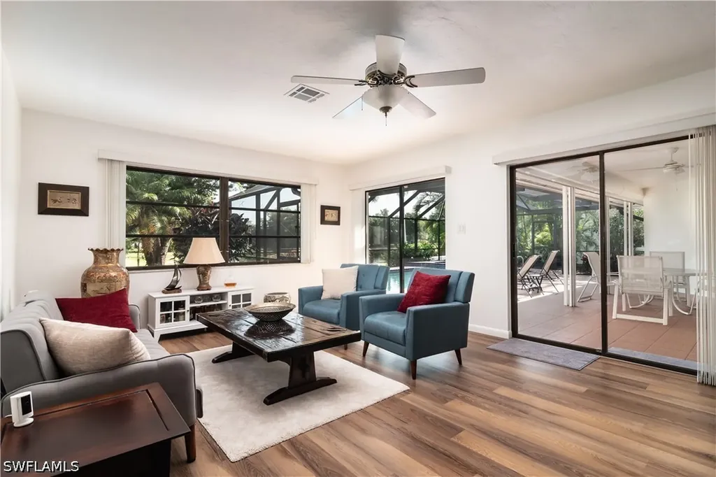 560 Bald Eagle Drive Naples FL 34105