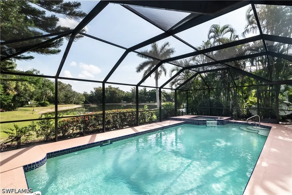 560 Bald Eagle Drive Naples FL 34105