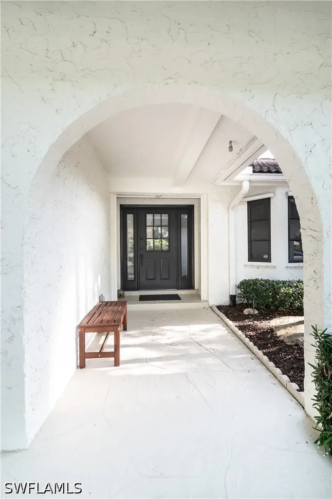 560 Bald Eagle Drive Naples FL 34105