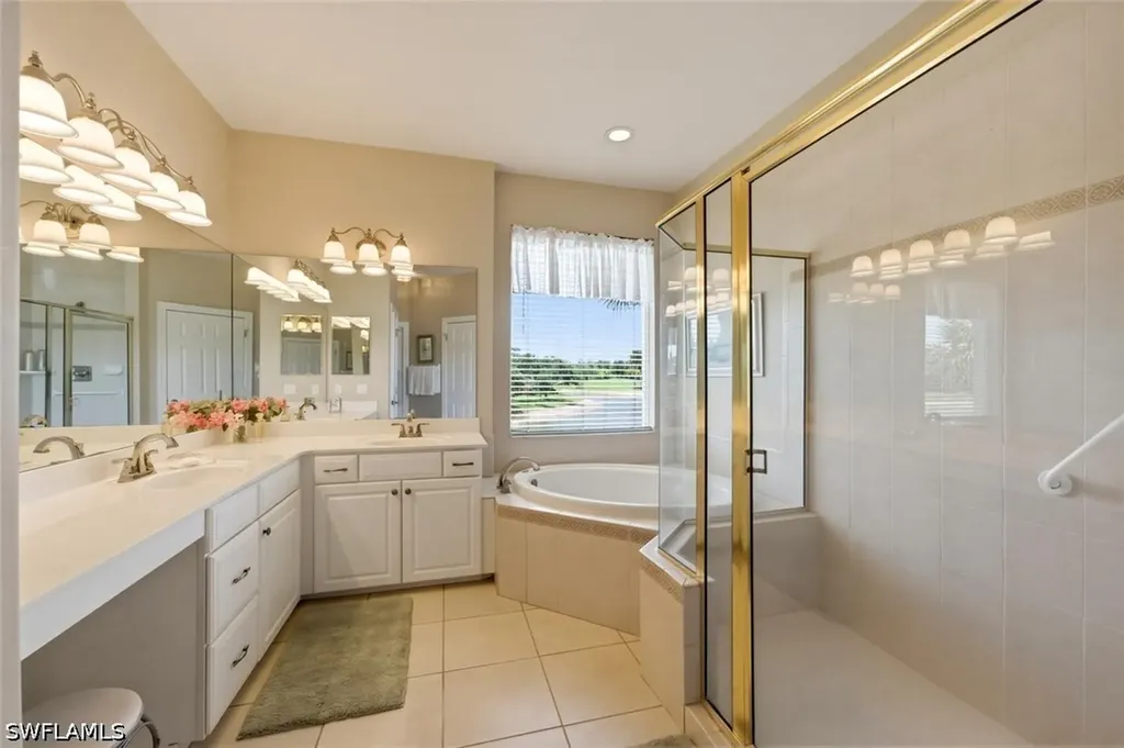 4795 Shinnecock Hills Court Naples FL 34112