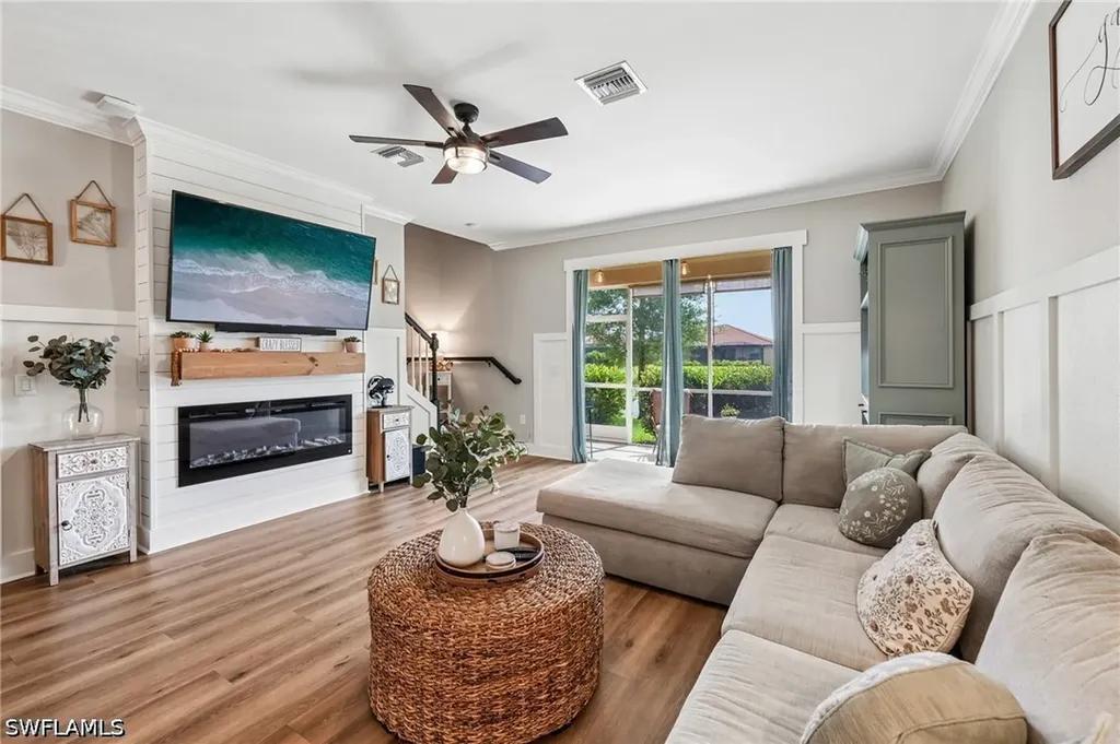 2708 Blossom Way Naples FL 34120