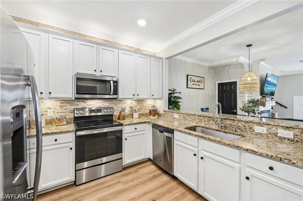 2708 Blossom Way Naples FL 34120
