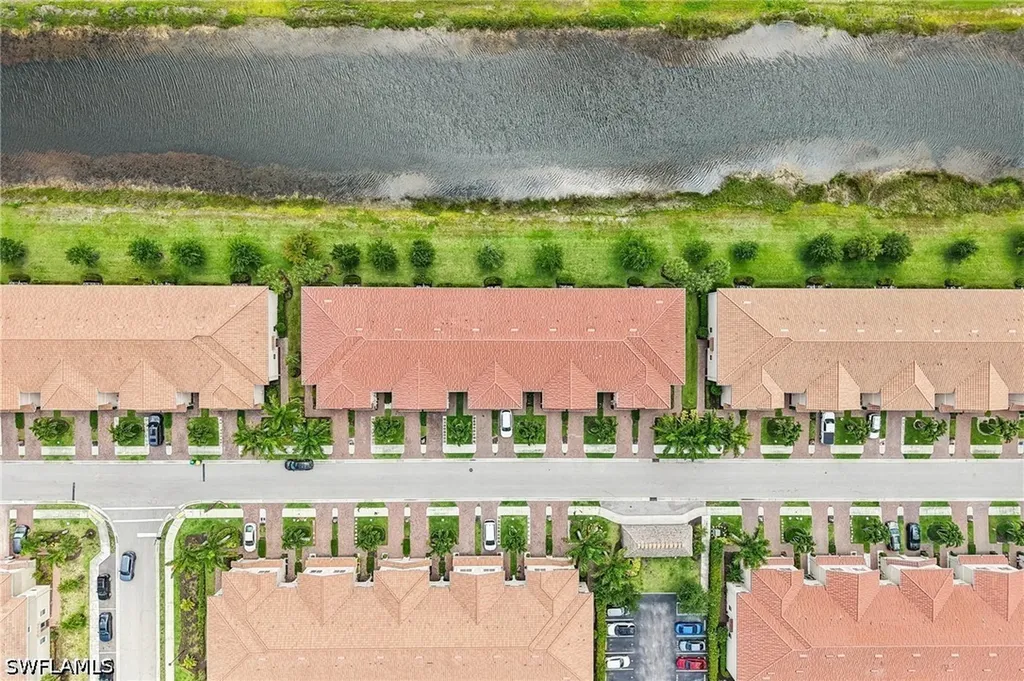 2708 Blossom Way Naples FL 34120