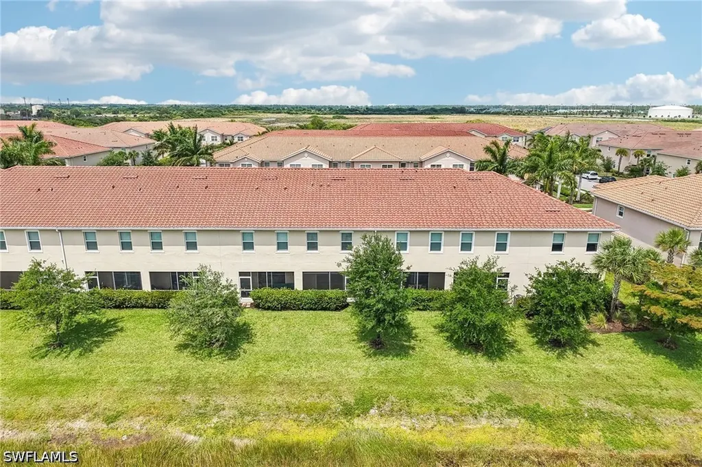 2708 Blossom Way Naples FL 34120
