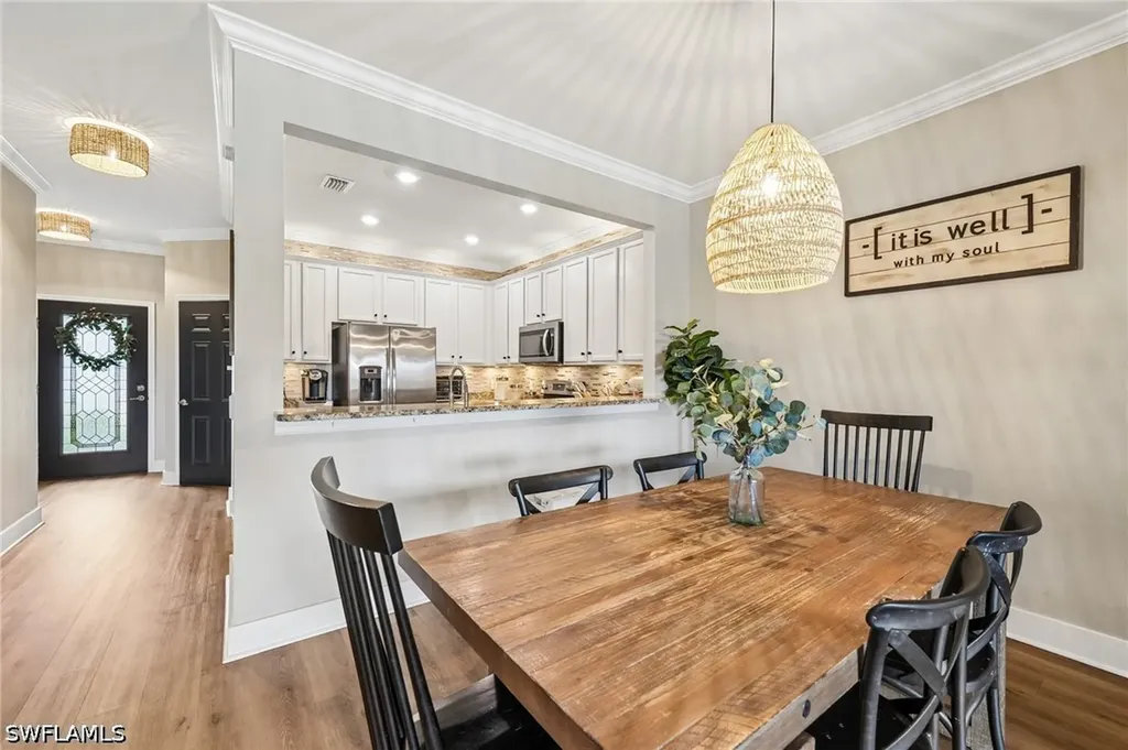 2708 Blossom Way Naples FL 34120