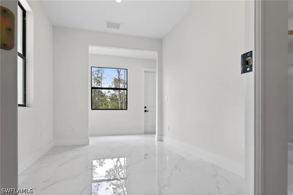 4232 31st Avenue NE Naples FL 34120