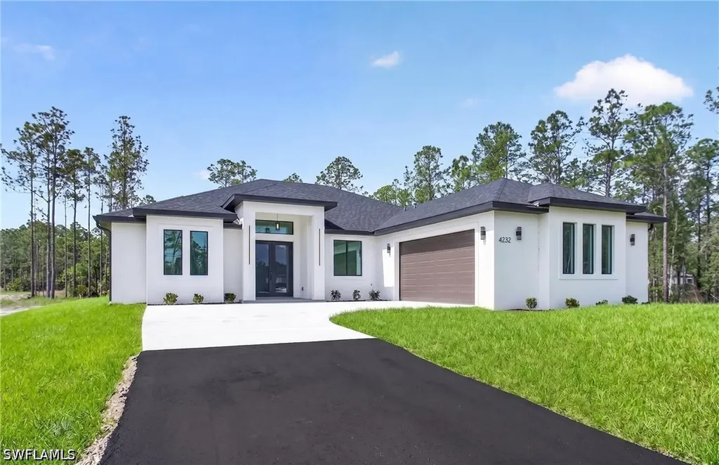 4232 31st Avenue NE Naples FL 34120