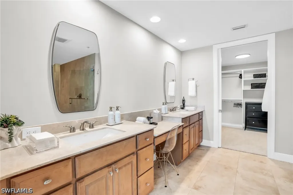 265 Indies Way Naples FL 34110