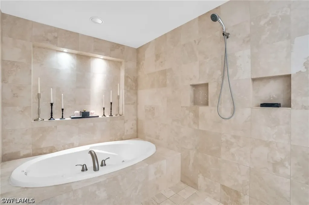 265 Indies Way Naples FL 34110