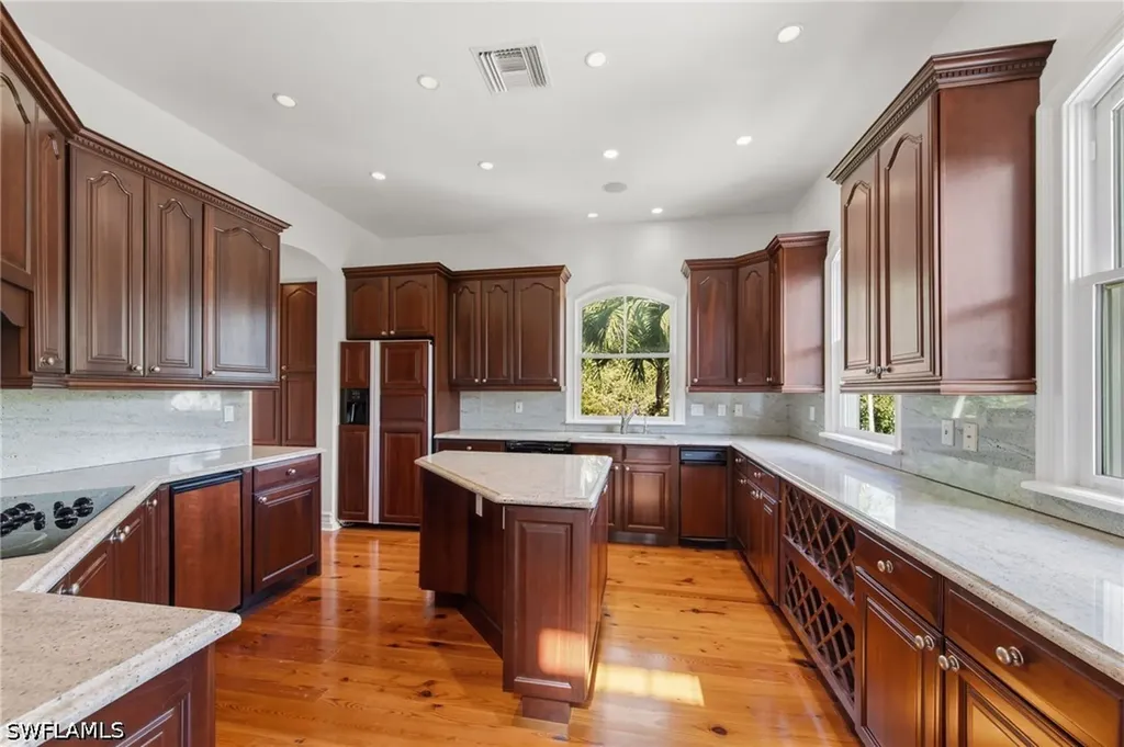 16475/95 Captiva Drive Captiva FL 33924