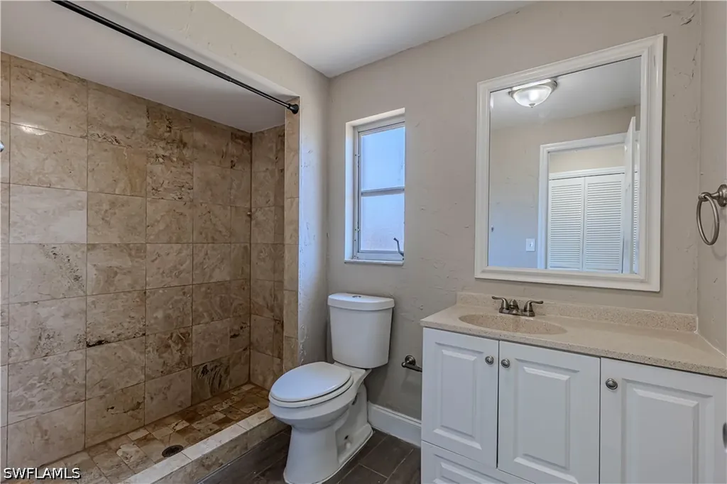 928 SE 35th Street Cape Coral FL 33904
