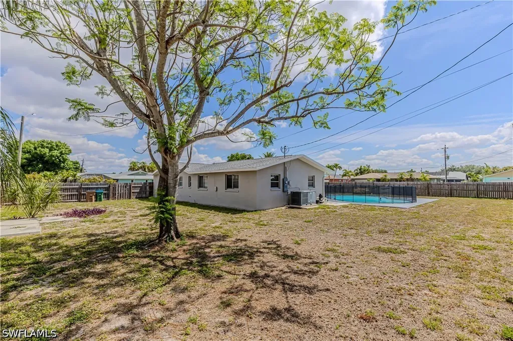 928 SE 35th Street Cape Coral FL 33904