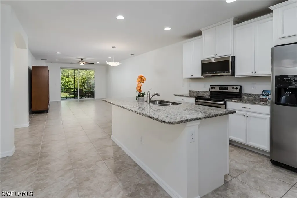 14939 Edgewater Circle Naples FL 34114