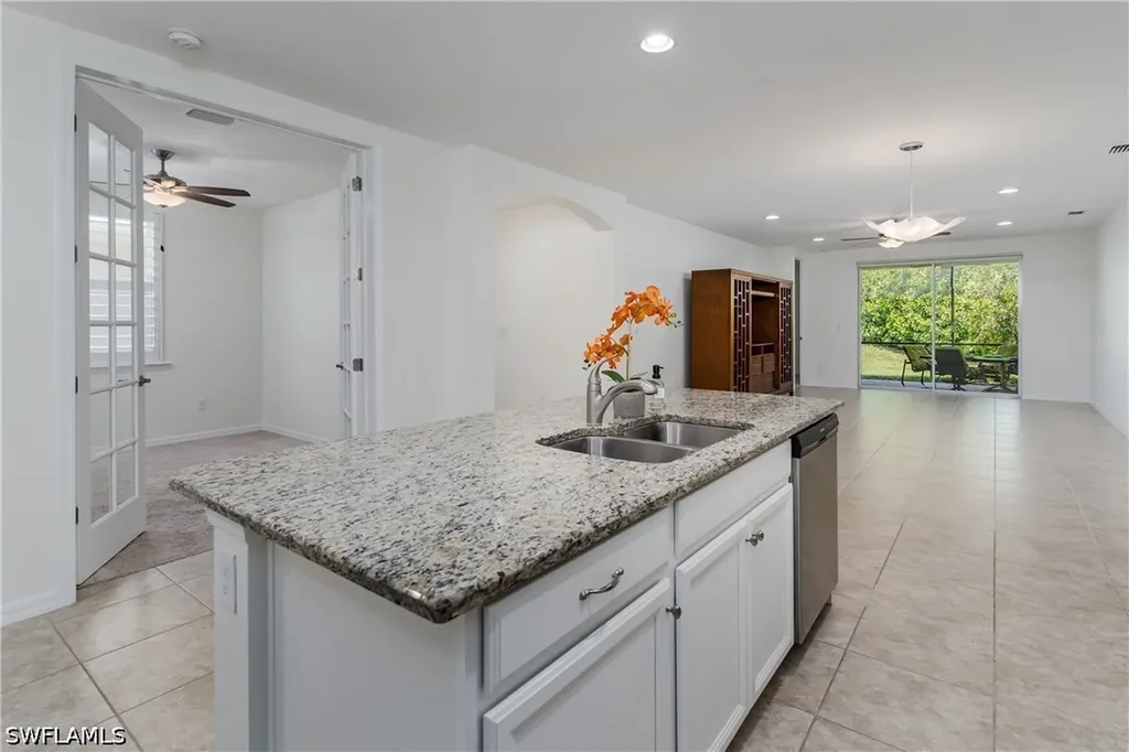 14939 Edgewater Circle Naples FL 34114