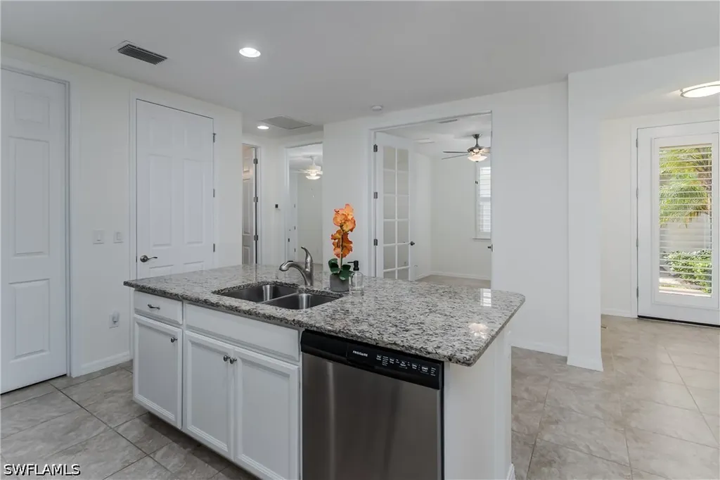 14939 Edgewater Circle Naples FL 34114