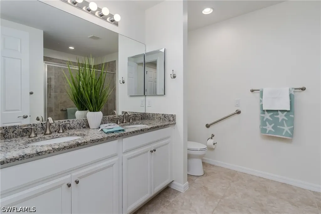 14939 Edgewater Circle Naples FL 34114