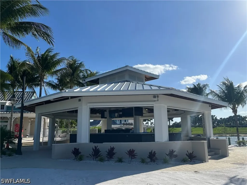 14939 Edgewater Circle Naples FL 34114
