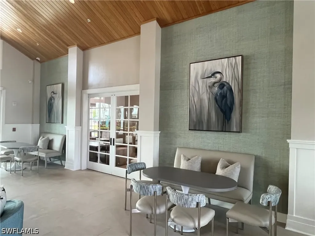 14939 Edgewater Circle Naples FL 34114