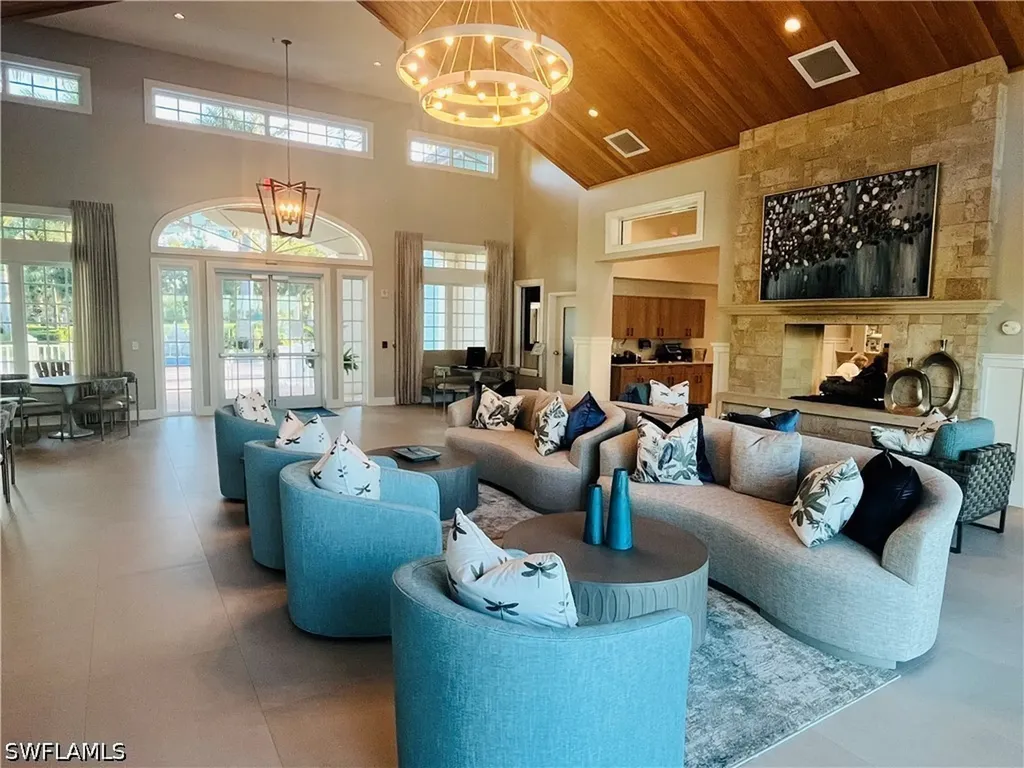 14939 Edgewater Circle Naples FL 34114