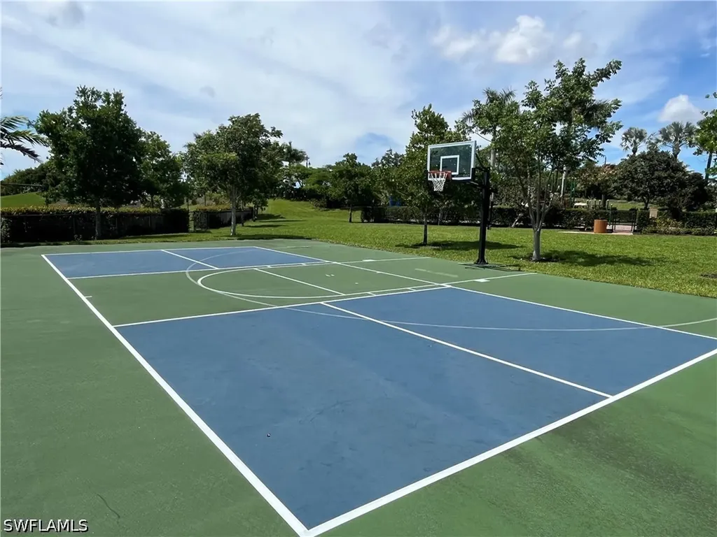 14939 Edgewater Circle Naples FL 34114