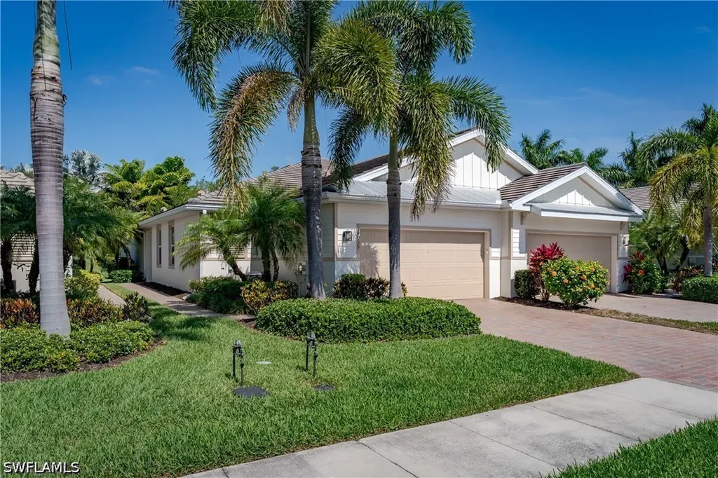 14939 Edgewater Circle Naples FL 34114