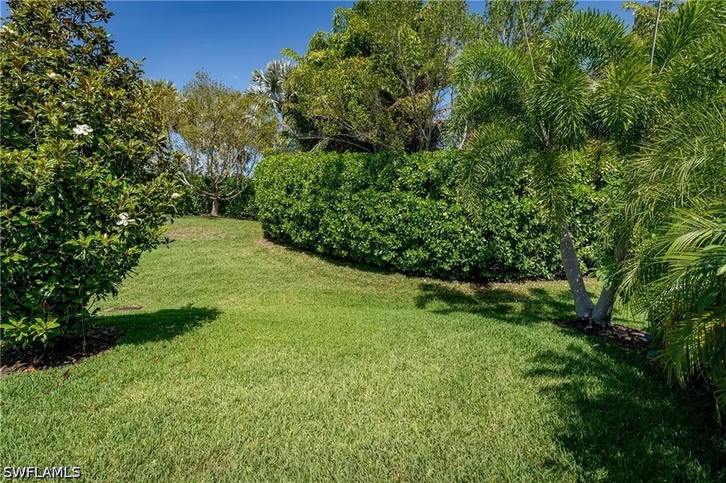 14939 Edgewater Circle Naples FL 34114