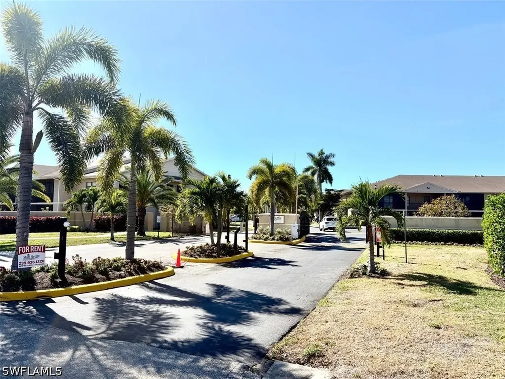5315 Summerlin Road Fort Myers FL 33919