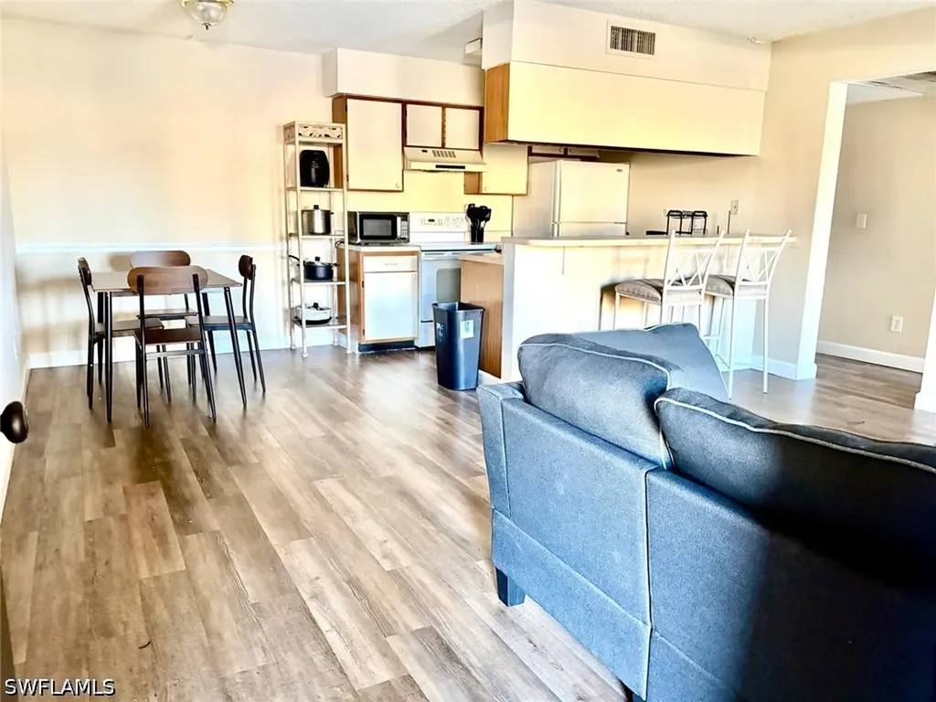 5315 Summerlin Road Fort Myers FL 33919