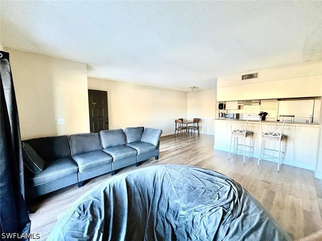 5315 Summerlin Road Fort Myers FL 33919