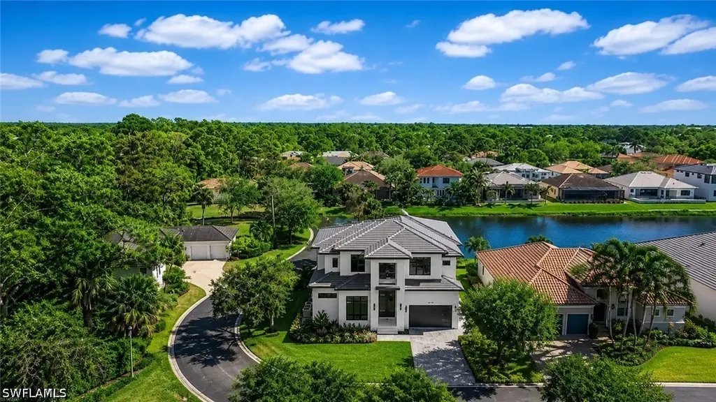 Bonita Springs FL, 27148 Serrano Way