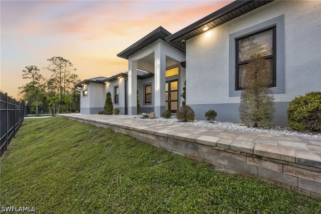 3159 6th Avenue SE Naples FL 34117