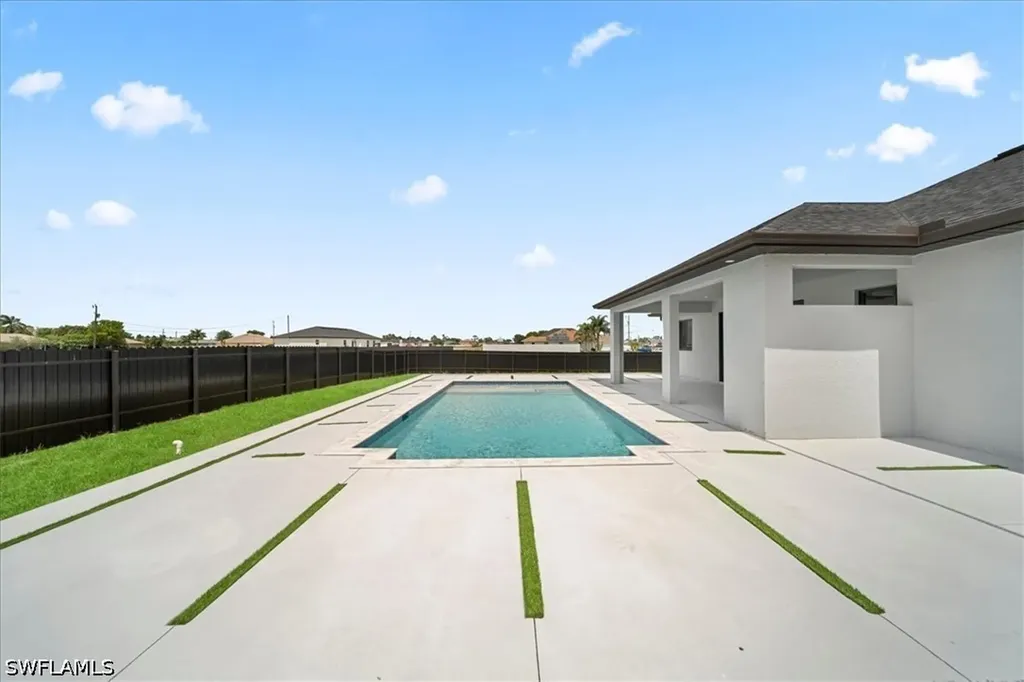 1925 NW 15th Terrace Cape Coral FL 33993