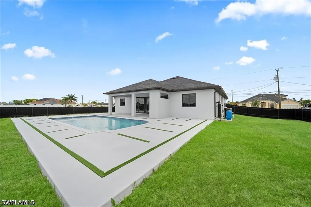 1925 NW 15th Terrace Cape Coral FL 33993
