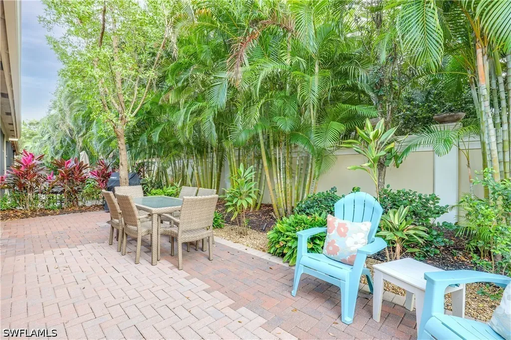 13435 Silktail Drive Naples FL 34109