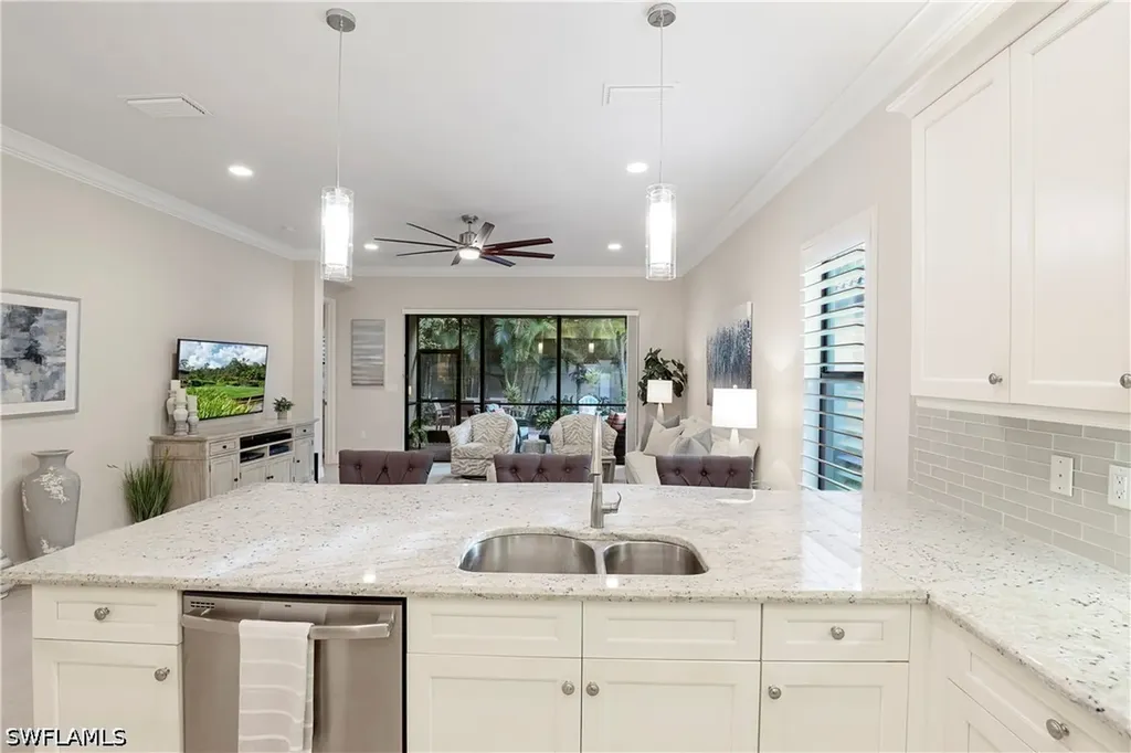 13435 Silktail Drive Naples FL 34109