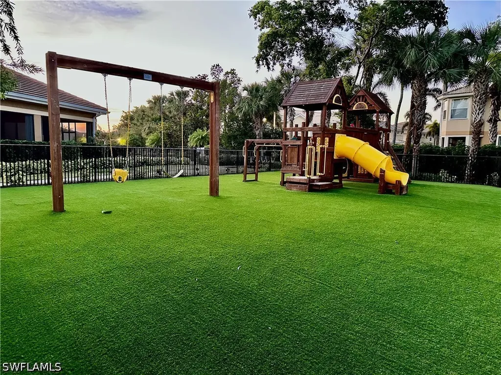 9813 Foxhall Way Estero FL 33928