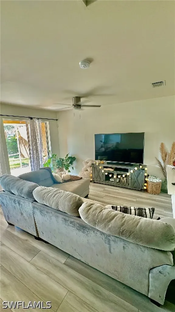 9813 Foxhall Way Estero FL 33928