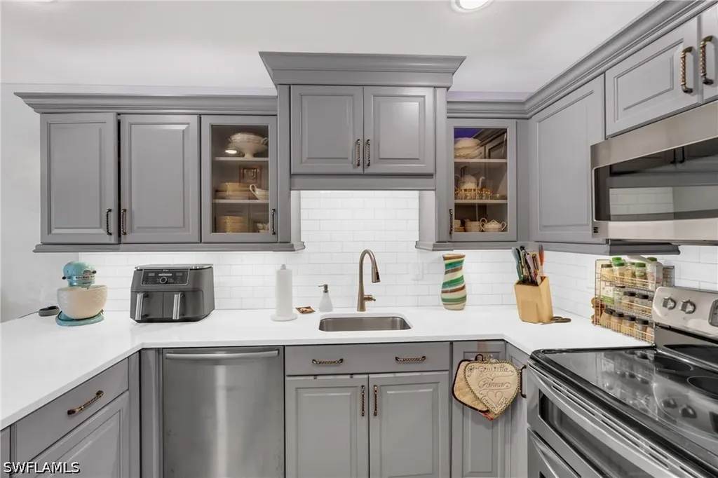 1443 Larkspur Drive Fort Myers FL 33901