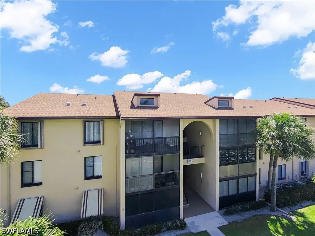 806 Sky Pine Way # B3 Green Acres FL 33415