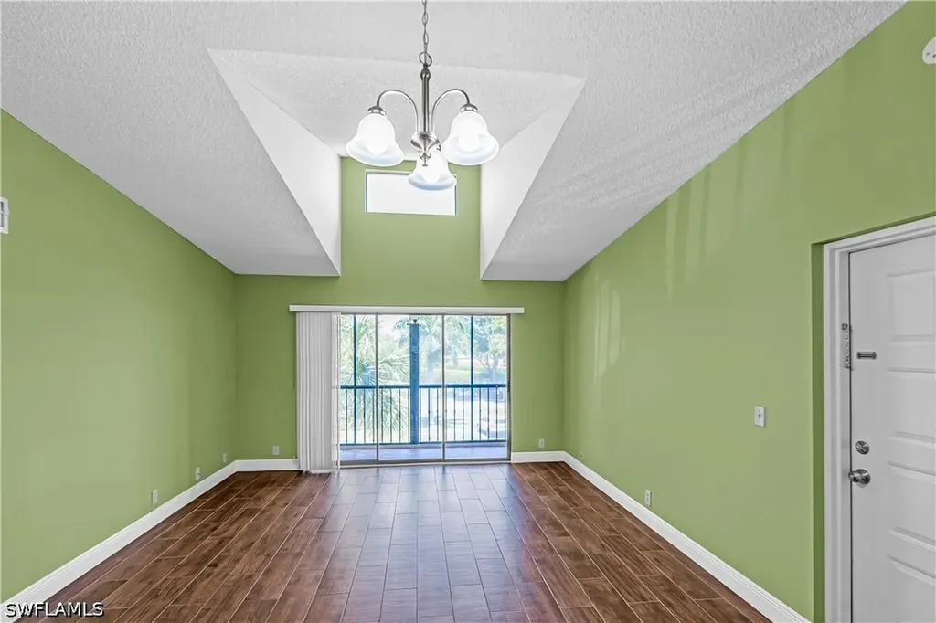 806 Sky Pine Way # B3 Green Acres FL 33415
