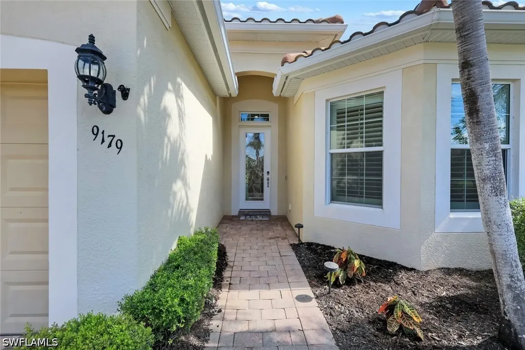 9179 Flint Court Naples FL 34120