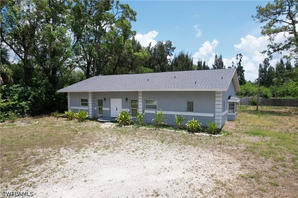 7823 Marx Drive North Fort Myers FL 33917