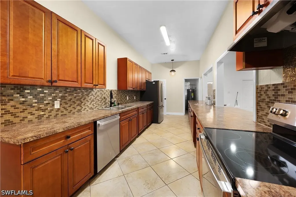 7823 Marx Drive North Fort Myers FL 33917